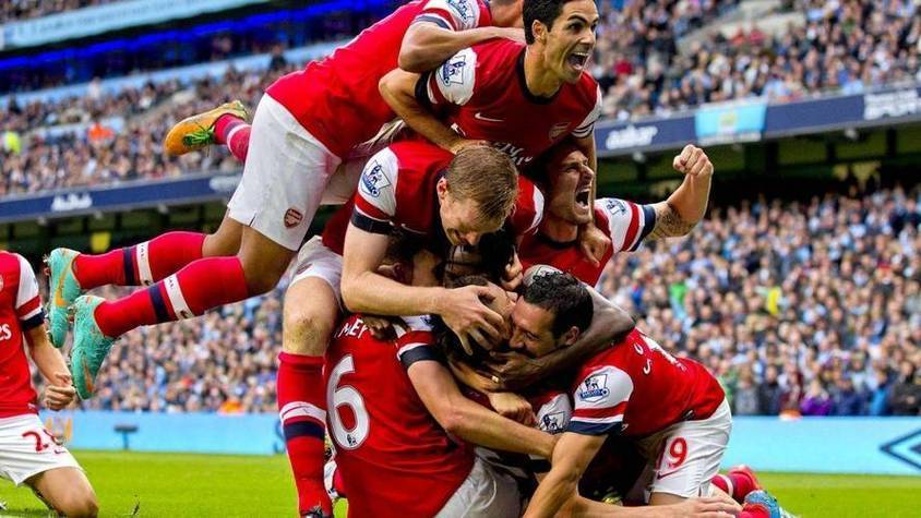 荷甲倒计时，费耶诺德今夜单刀错失，细节引发关注，引发热议，阵容厚度经受考验